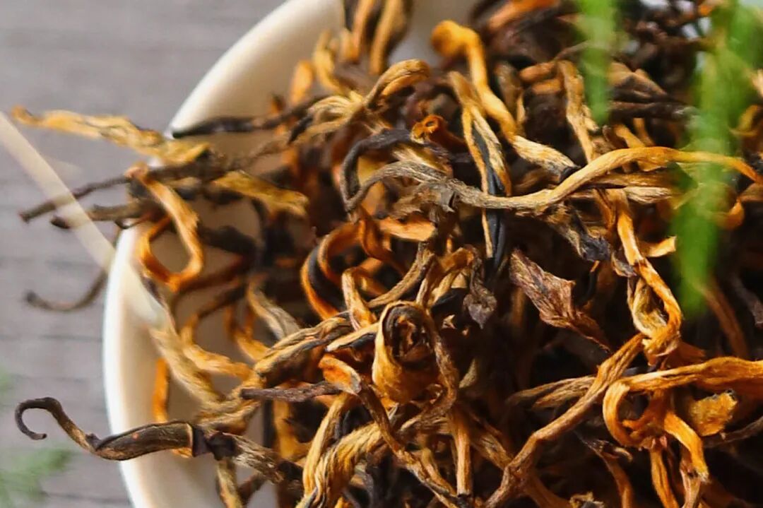茶叶过期但没拆封，还能喝吗？扔了还是留着？