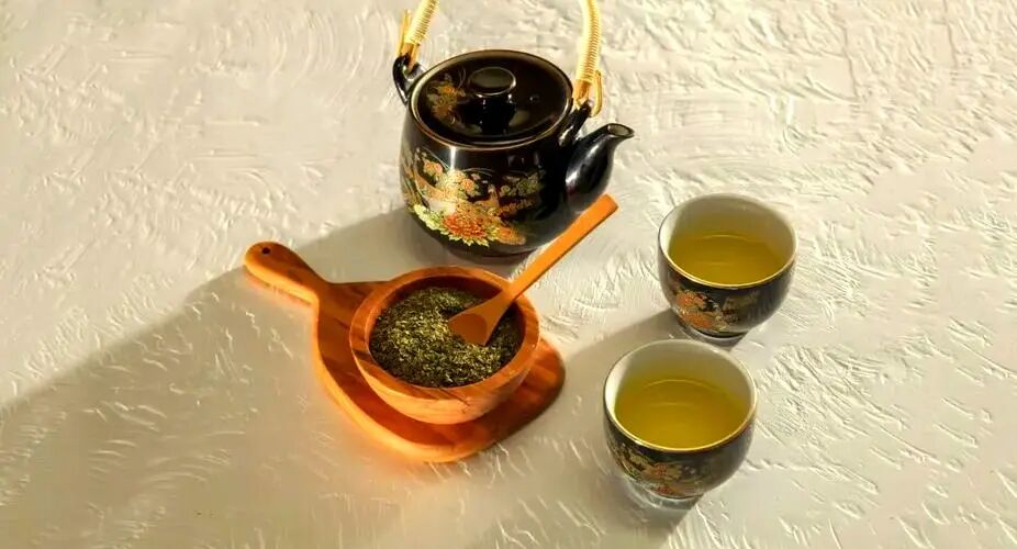 新年朋友圈不会写？这50条走心茶文案请收好！