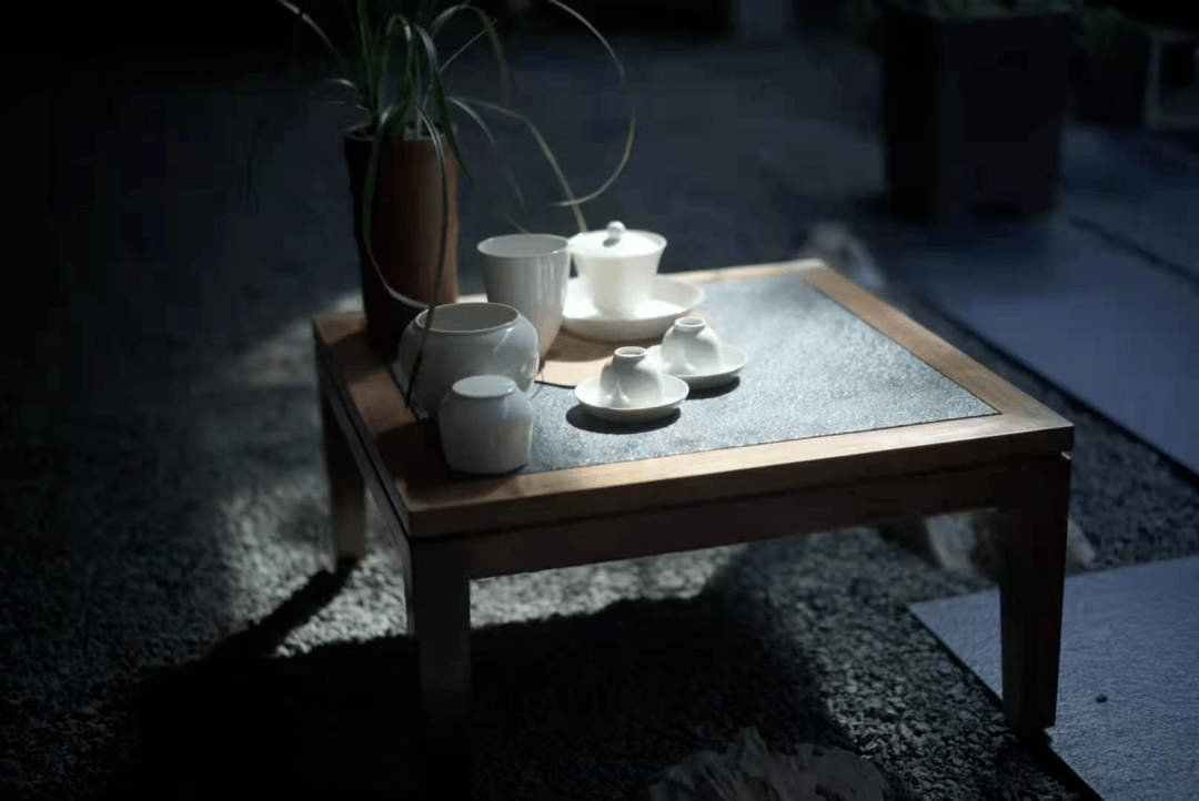 生活最好的方式：喝茶，运动，早睡