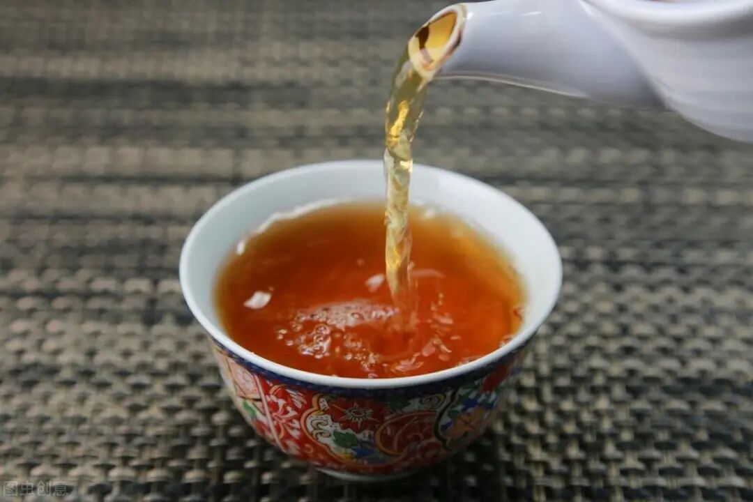 为什么你泡的茶又苦又涩？新手一学就会的泡茶方法