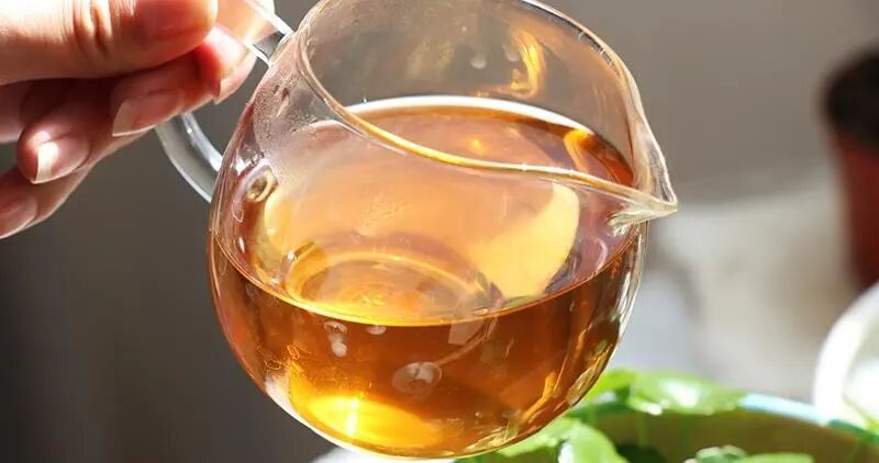 你存的普洱茶,真的在变好吗?揭开“越陈越香”背后的真实逻辑(深度好文)